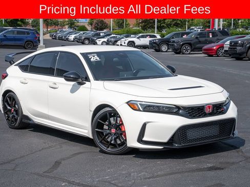 Used 2024 Honda Civic Type R image 1