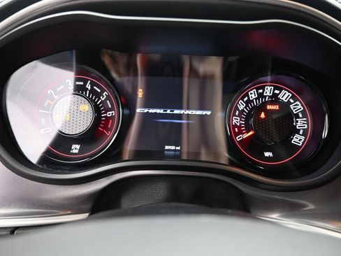 Used 2022 Dodge Challenger GT w/ Plus Package image 30