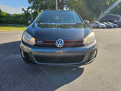 Used 2010 Volkswagen GTI 2-Door FWD image 2