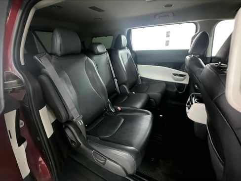 Used 2023 Kia Carnival SX FWD image 24