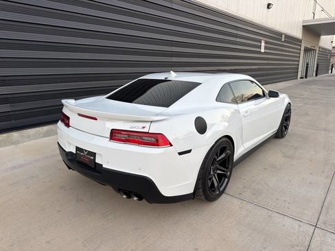 Used 2014 Chevrolet Camaro ZL1 RWD image 18