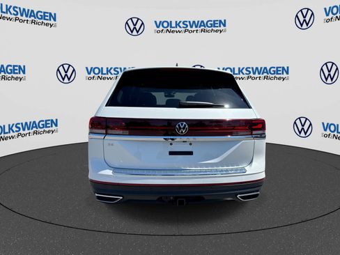 Certified 2026 Volkswagen Atlas SE FWD image 13