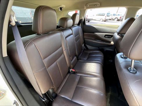 Used 2015 Nissan Murano SL w/ Cargo Package image 18