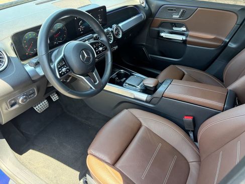 Used 2022 Mercedes-Benz GLB 250 image 10