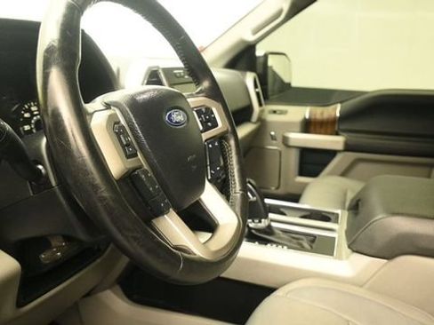 Certified 2019 Ford F150 Lariat AWD/4WD image 20