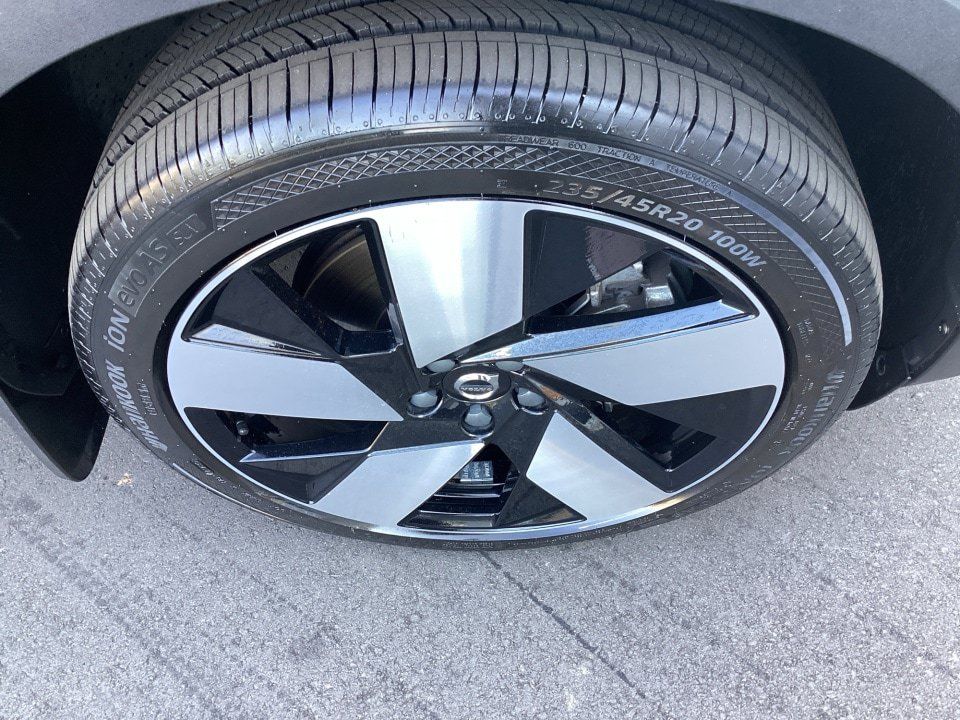 Certified 2023 Volvo C40 P8 Recharge Ultimate AWD/4WD image 29