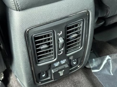 Used 2018 Jeep Grand Cherokee High Altitude AWD/4WD image 43