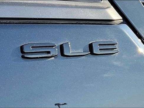 Used 2023 GMC Terrain SLE w/ Elevation Edition AWD/4WD image 23