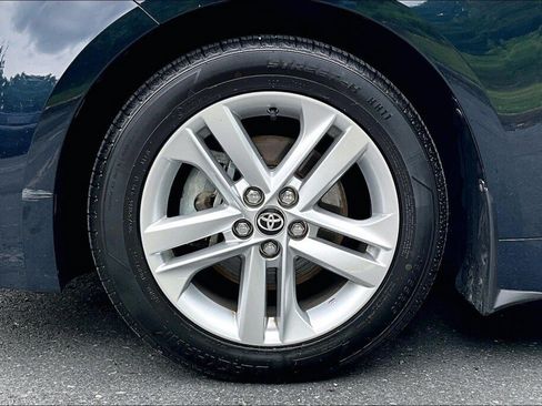 Used 2022 Toyota Corolla SE w/ SE Preferred Package FWD image 16