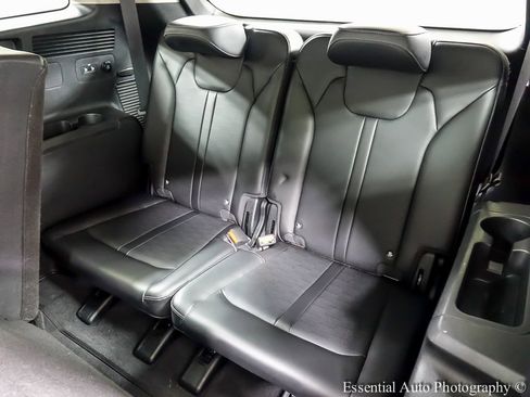 Used 2024 Kia Sorento S w/ Panoramic Sunroof Package image 12