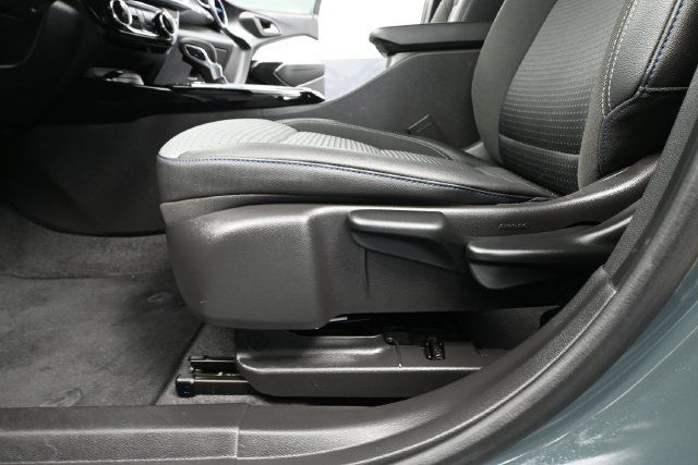 Used 2025 Chevrolet Trax LT w/ Driver Confidence Package FWD image 16