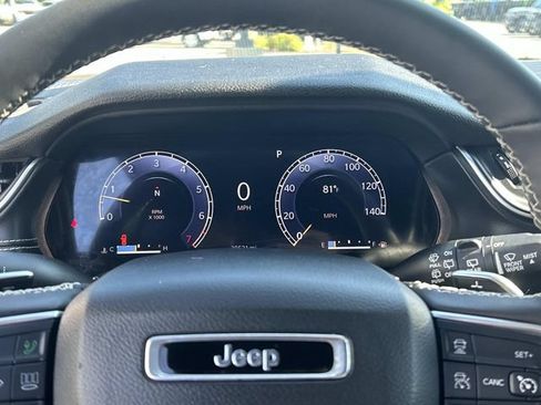 Used 2023 Jeep Grand Cherokee L Altitude AWD/4WD image 25