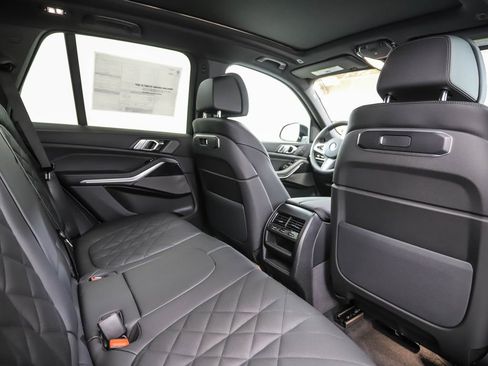 New 2026 BMW X5 xDrive40i w/ M Sport Package image 25