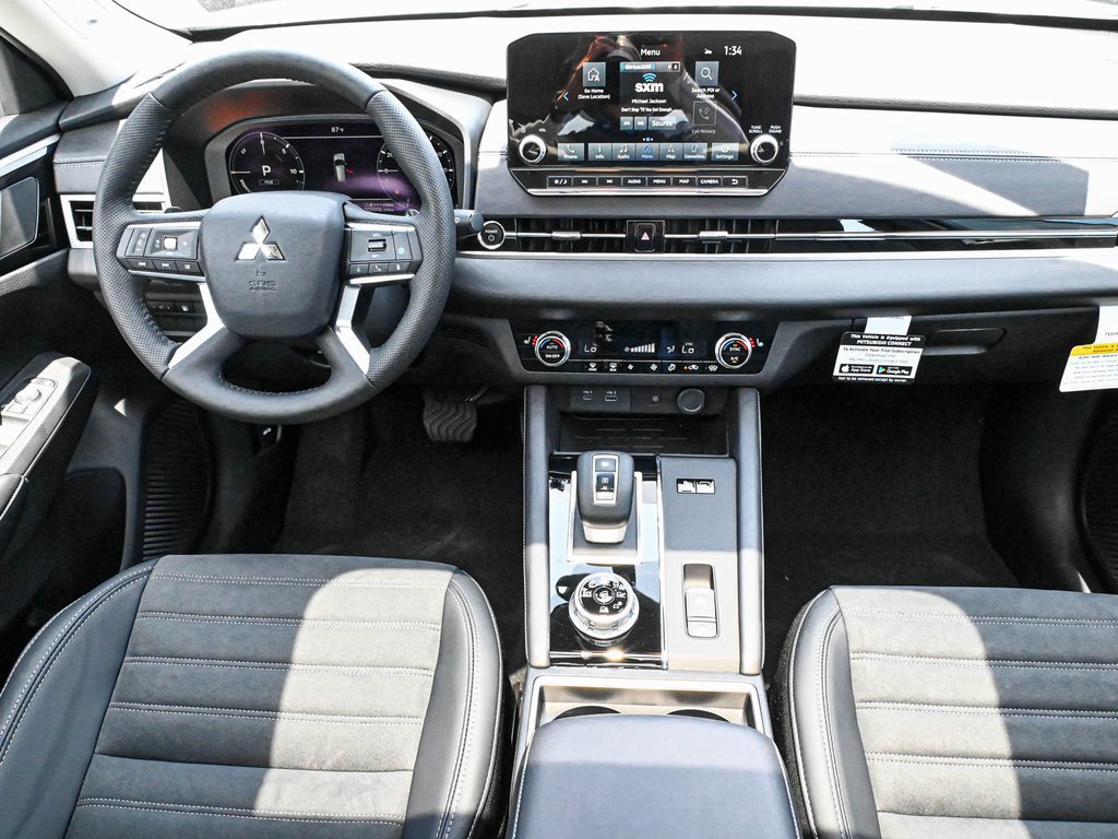 Used 2024 Mitsubishi Outlander SE AWD/4WD image 40
