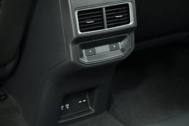 New 2025 Volkswagen Atlas Cross Sport SEL Premium R-Line AWD/4WD image 40