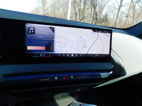 Used 2026 BMW X3 xDrive30 w/ Premium Package image 10