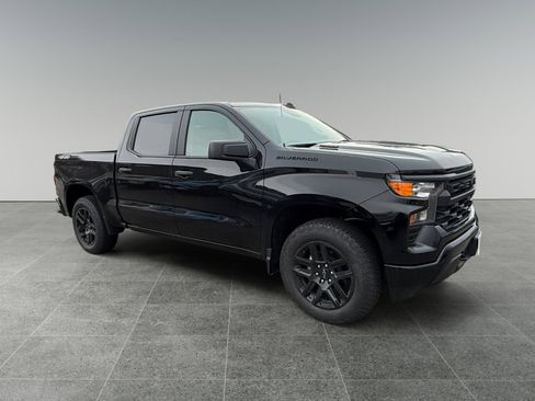 New 2026 Chevrolet Silverado 1500 Custom w/ LPO, Dark Essentials Package image 7