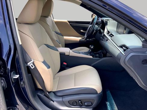 Used 2019 Lexus ES 350 w/ Accessory Package 2 FWD image 9