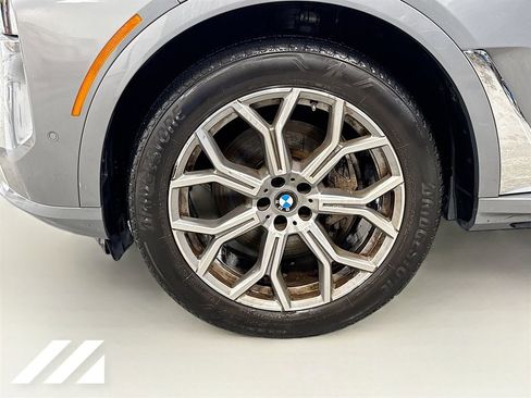 Used 2024 BMW X7 xDrive40i w/ Premium Package AWD/4WD image 35