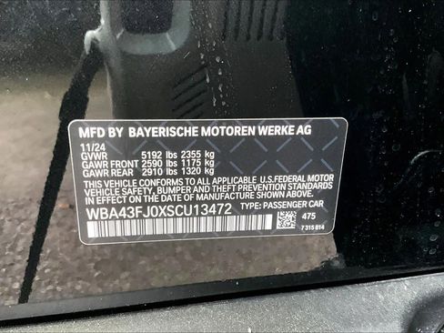 Used 2025 BMW 530i RWD image 31