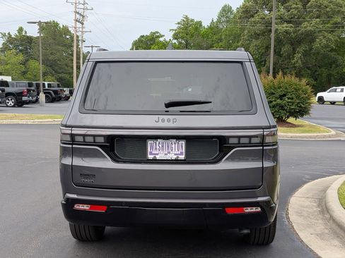 New 2026 Jeep Grand Wagoneer Limited AWD/4WD image 6