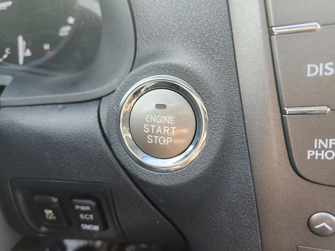 Used 2010 Lexus IS 350C image 9