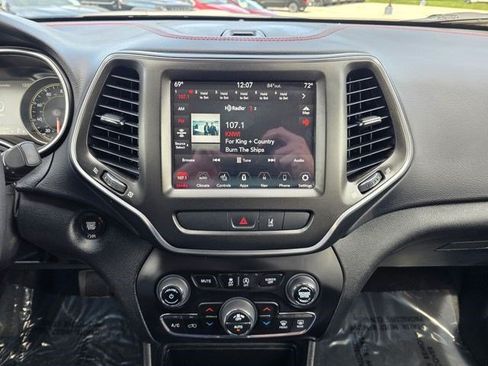 Used 2022 Jeep Cherokee Trailhawk w/ Sound & Nav Group AWD/4WD image 26