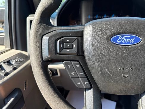 Used 2017 Ford F250 XL w/ Power Equipment Group AWD/4WD image 21