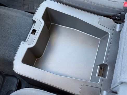 Used 2021 GMC Sierra 1500 Elevation image 18