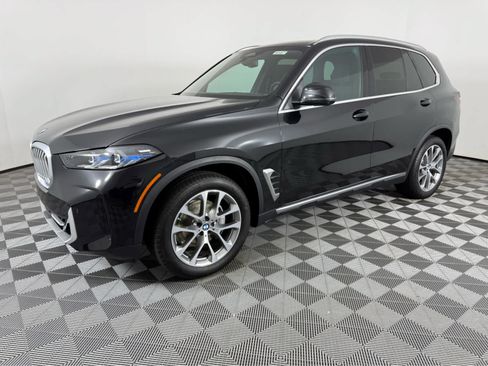 New 2026 BMW X5 xDrive40i w/ Premium Package AWD/4WD image 7