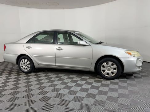 Used 2004 Toyota Camry LE image 5
