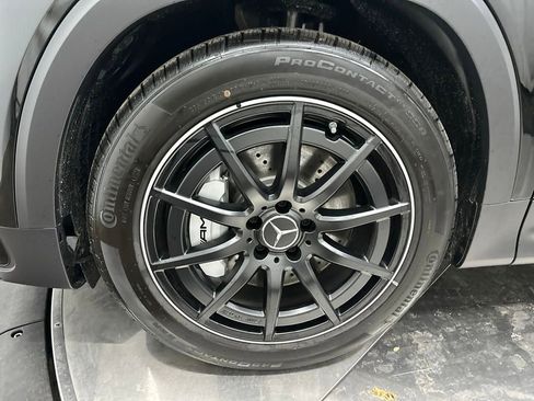 Used 2025 Mercedes-Benz GLB 35 AMG 4MATIC image 30