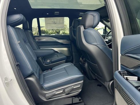 New 2025 Cadillac Escalade IQ Sport 2 image 33