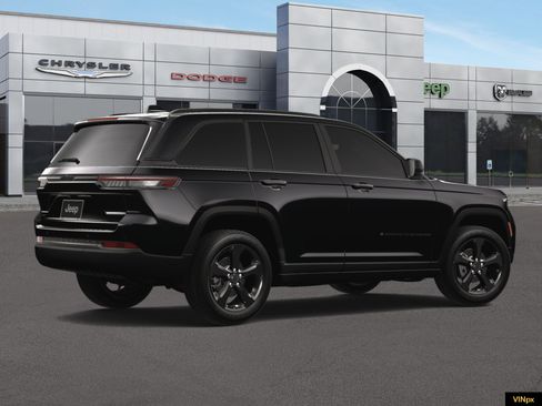 New 2025 Jeep Grand Cherokee Altitude image 8