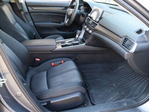 Used 2020 Honda Accord EX image 16