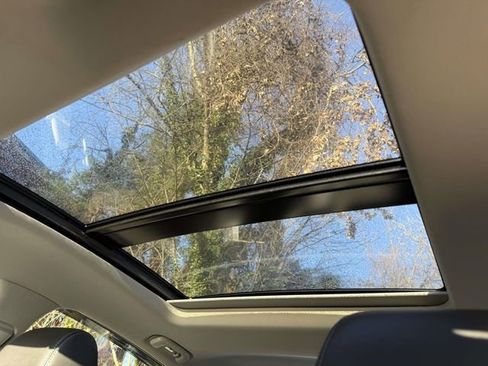 Used 2019 Buick LaCrosse Essence w/ Sun and Shade Package image 18