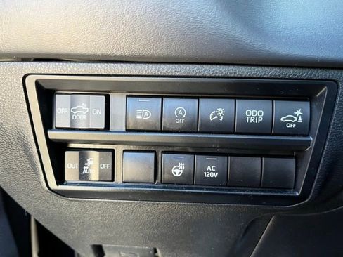 Used 2023 Toyota Tundra Platinum w/ Advanced Package image 25