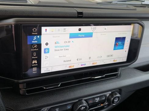 Used 2025 Jeep Wrangler Sport image 20