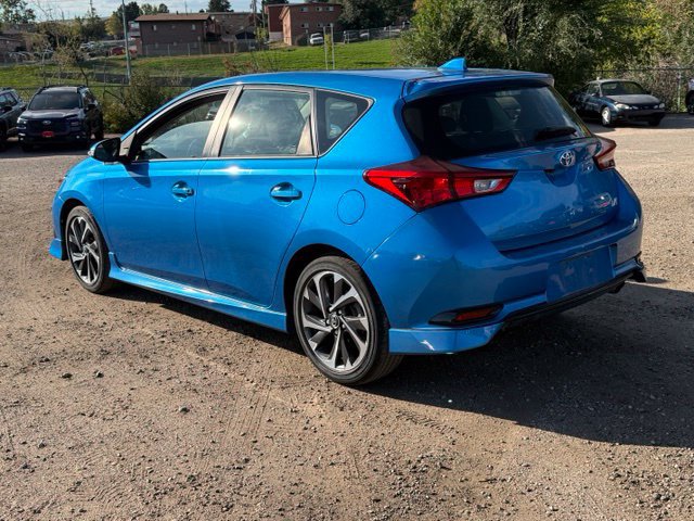 Used 2018 Toyota Corolla iM w/ All-Weather Mat Package FWD image 3