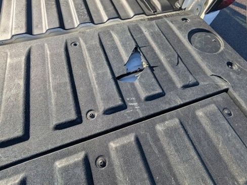 Used 2022 GMC Sierra 2500 SLT image 33