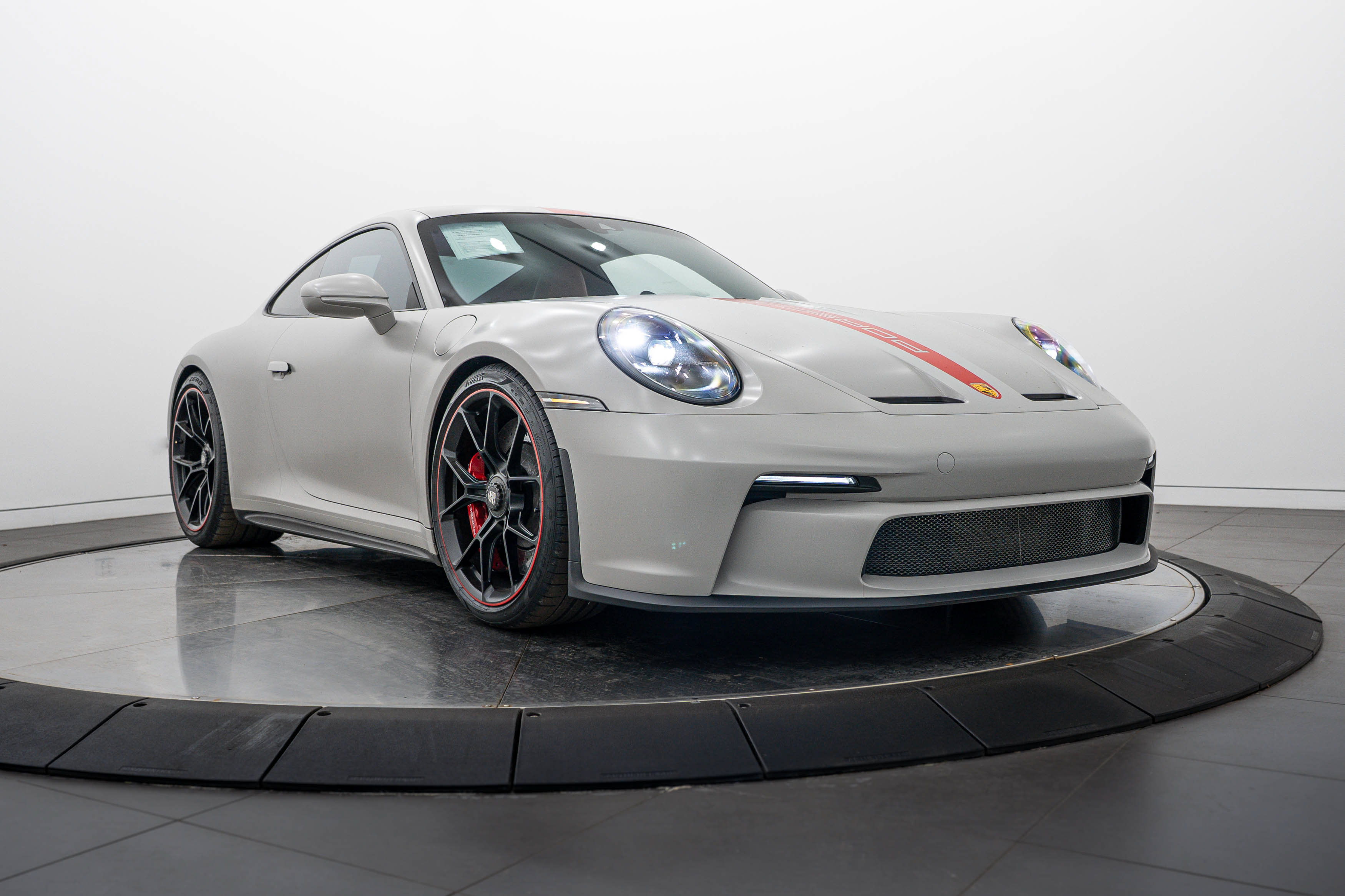 Used 2022 Porsche 911 GT3 RWD image 9