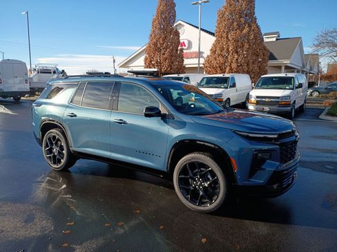 New 2026 Chevrolet Traverse RS image 9