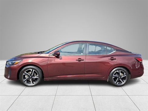 Used 2024 Nissan Sentra SV image 7