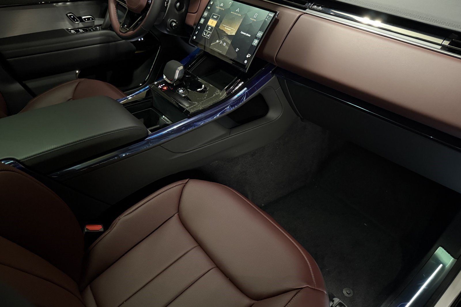 New 2026 Land Rover Range Rover Sport Dynamic SE AWD/4WD image 25