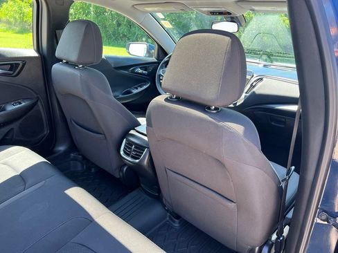 Used 2021 Chevrolet Malibu LT FWD image 16