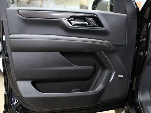 New 2026 GMC Yukon Elevation w/ Elevation Premium Package AWD/4WD image 19