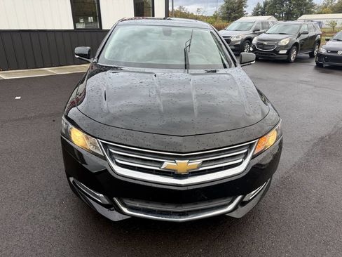 Used 2017 Chevrolet Impala LT w/ Convenience Package image 3