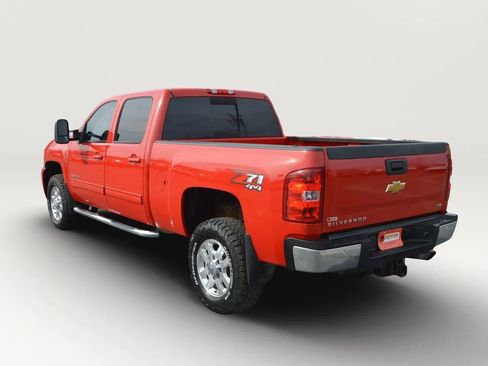 Used 2014 Chevrolet Silverado 2500 LTZ w/ LTZ Plus Package image 7