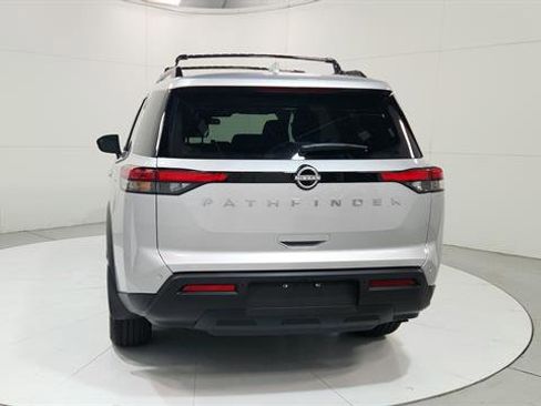 New 2025 Nissan Pathfinder SV image 7