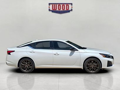 Used 2025 Nissan Altima 2.5 SR